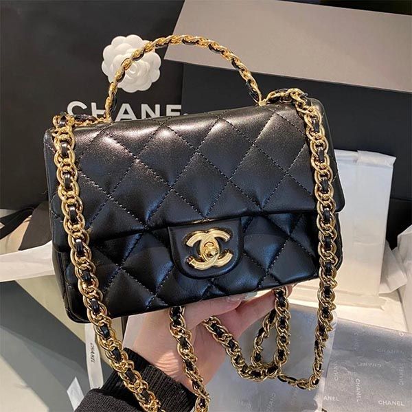 Mua Túi Đeo Chéo Nữ Chanel 23S Mini Rectangular Flap Bag Shiny Lambskin  Black Ghw Màu Đen - Chanel - Mua Tại Vua Hàng Hiệu H088198