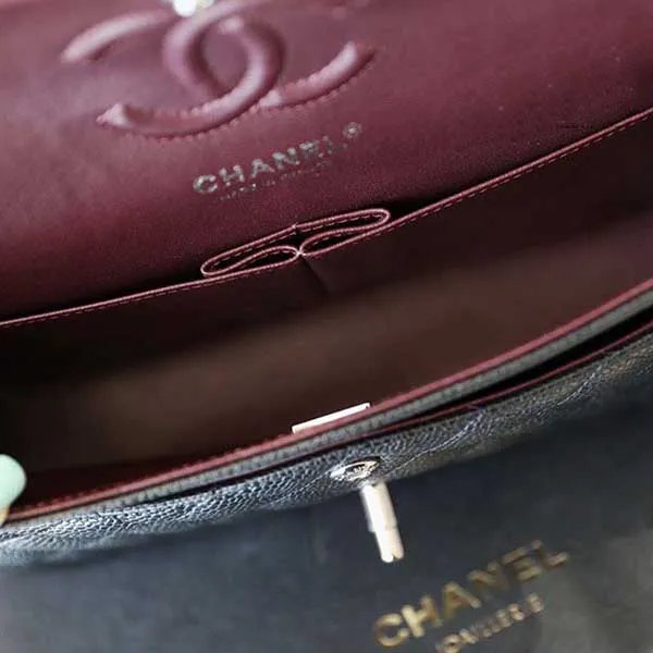 Túi Đeo Chéo Nữ Chanel Classic Small Handbag Màu Đen