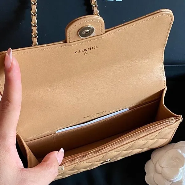 Túi Đeo Chéo Nữ Chanel Woc Handle Lambskin Màu Caramel