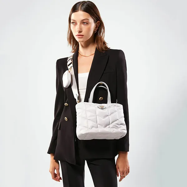 Túi Đeo Chéo Nữ Lyn Lowa Tote Bags LL23SBF295 Màu Trắng
