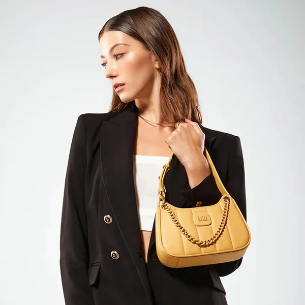 Túi Đeo Vai Nữ Lyn Patti Saddle Crossbody Bags LL23CBF148 Màu Vàng