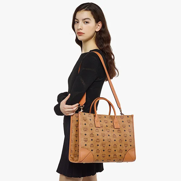 Túi Tote Unisex MCM Aren Large Tote Bag In Visetos Leather Màu Nâu