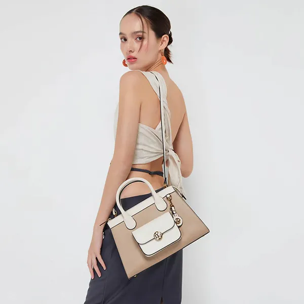 Túi Xách Tay Nữ Lyn Nelly L Crossbody Bags LL23CBF134 Màu Beige