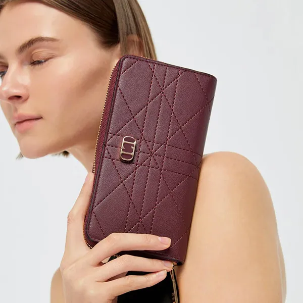 Ví Nữ Lyn Prive Crisp Long Wallets LL23CWS016 Màu Đỏ Mận