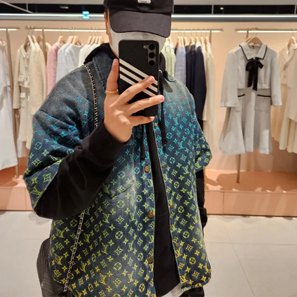 Áo Sơ Mi Bò Nam Louis Vuitton LV Rainbow Monogram Short-Sleeved Denim Shirt Màu Xanh Size XS - Thời trang - Vua Hàng Hiệu