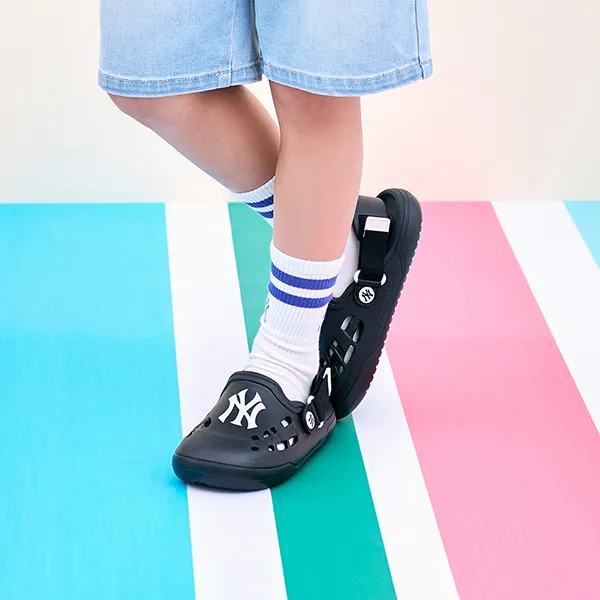 Dép Sục Trẻ Em MLB Clog Chunky Bouncer New York Yankees 7ASDB0633-50BKS Màu Đen