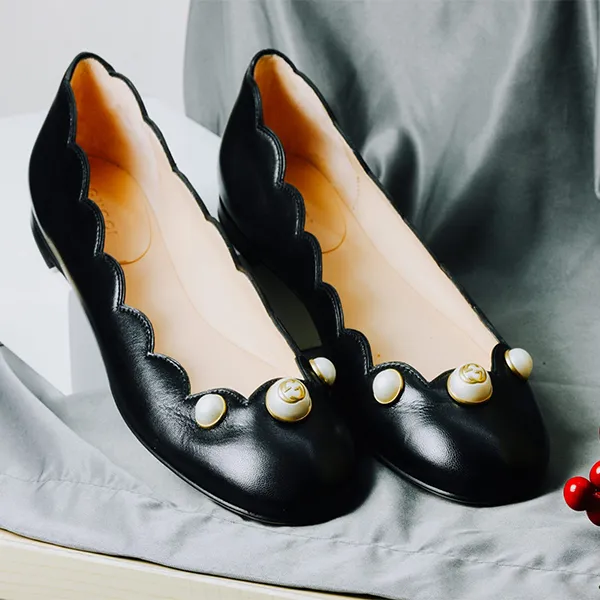 Giày Bệt Nữ Gucci Black Leather Pearl Detail Ballet Flats Màu Đen - 1
