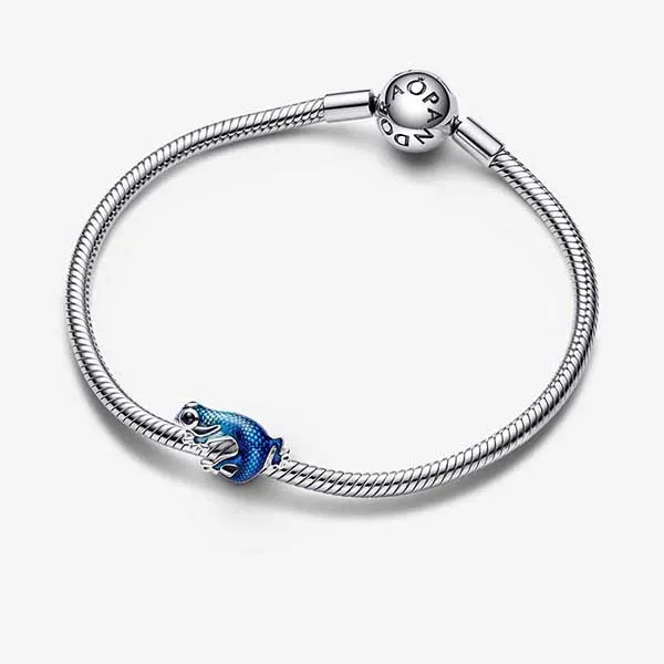 Hạt Vòng Charm Nữ Pandora Metallic Blue Gecko 792701C01 Màu Xanh Bạc