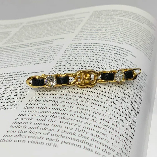 Kẹp Tóc Chanel Gold Black Leather Chain Crystal Barrette Vàng Đen - Phụ kiện - Vua Hàng Hiệu