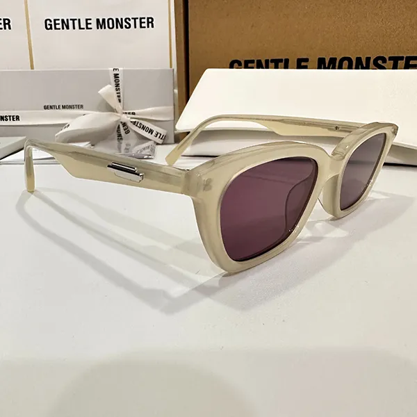 Kính Mát Unisex Gentle Monster Loti IC1 Sunglasses Màu Tím Be - 4