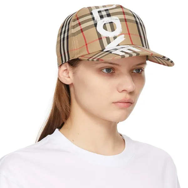 Mũ Burberry Love Print Vintage Check Cap Màu Nâu