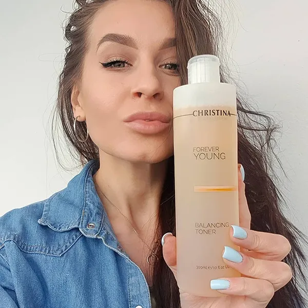 Nước Hoa Hồng Trẻ Hóa Da Christina Forever Young Purifying Toner 300ml