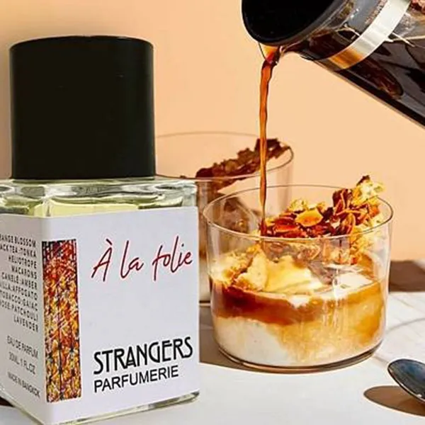 Nước Hoa Unisex Strangers Parfumerie À La Folie Eau De Parfum 30ml