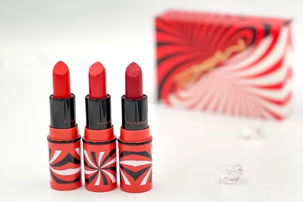 Set Son MAC Hypnotizing Holiday Tiny Tricks Mini Lipstick Trio Ruby Woo (1.8g x 3)