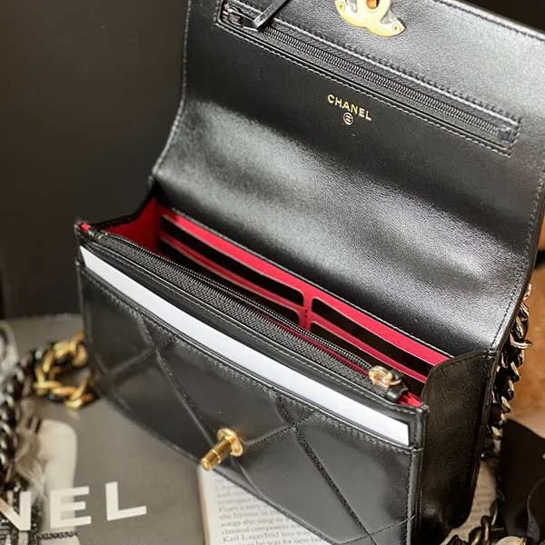 Túi Đeo Chéo Nữ Chanel CC Black Lambskin 19 Wallet On Chain Woc Bag Màu Đen