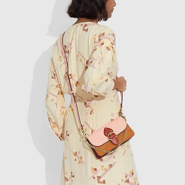 Túi Đeo Chéo Nữ Coach Beat Crossbody Clutch In Colorblock C2697 Phối Màu