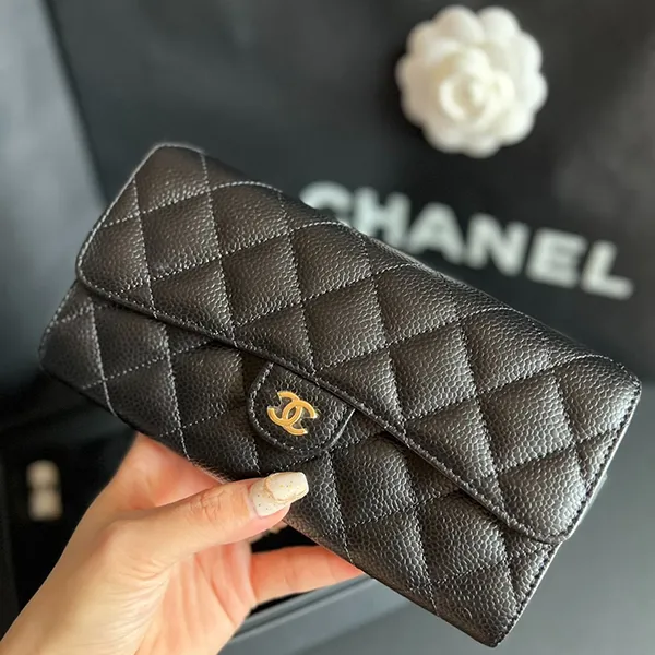 Chanel vintage lambskin wallet
