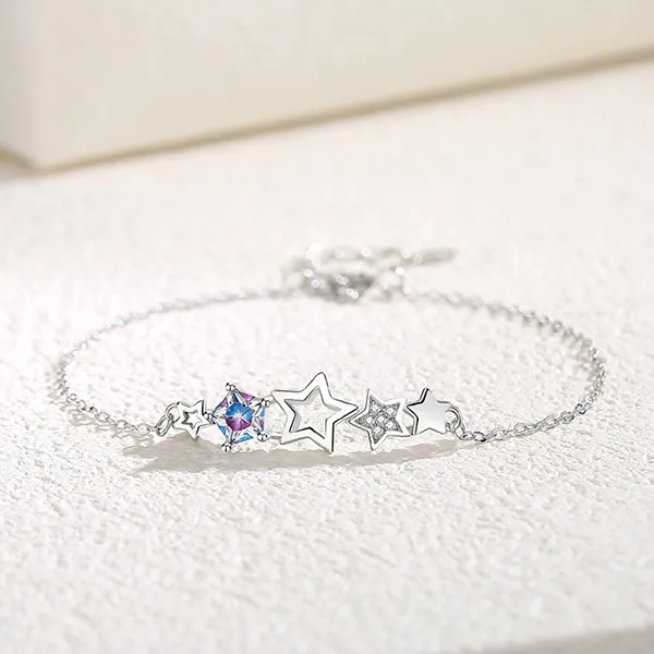 Vòng Đeo Tay Nữ Lili Jewelry CZ Hình Ngôi Sao 5 Cánh LILI_532223 Màu Bạc - Trang sức - Vua Hàng Hiệu