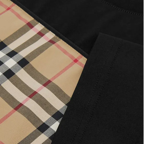 Áo Phông Nữ Burberry Black With Cedar Check Camel Printed Tshirt 8064784 Màu Đen