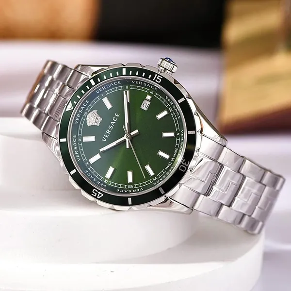 Đồng Hồ Nam Versace Hellenyium Men's Watch VE3A01022 Màu Xanh Green