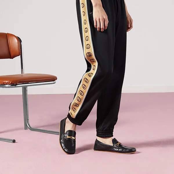 Giày Lười Nam Gucci Loafer With Interlocking G Horsebit 655519 1XO00 1000 Màu Đen Size 39.5