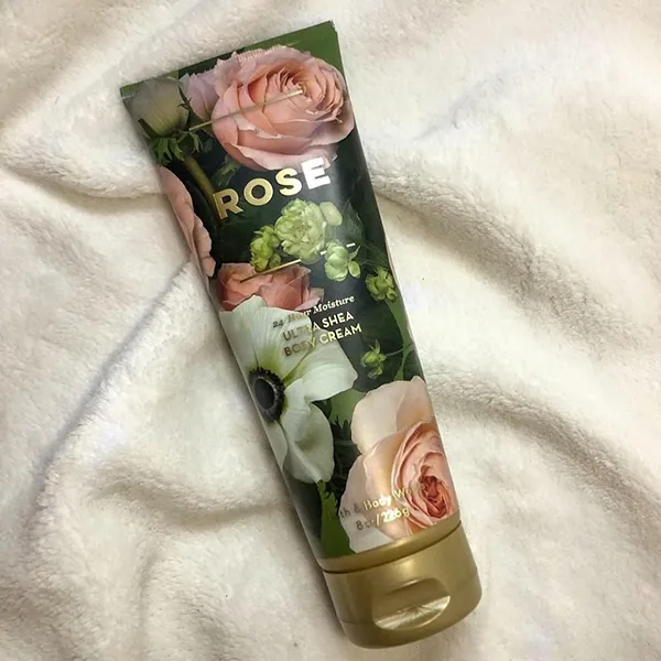Kem Dưỡng Thể Bath & Body Works Hương Nước Hoa Rose 226g - Mỹ phẩm - Vua Hàng Hiệu