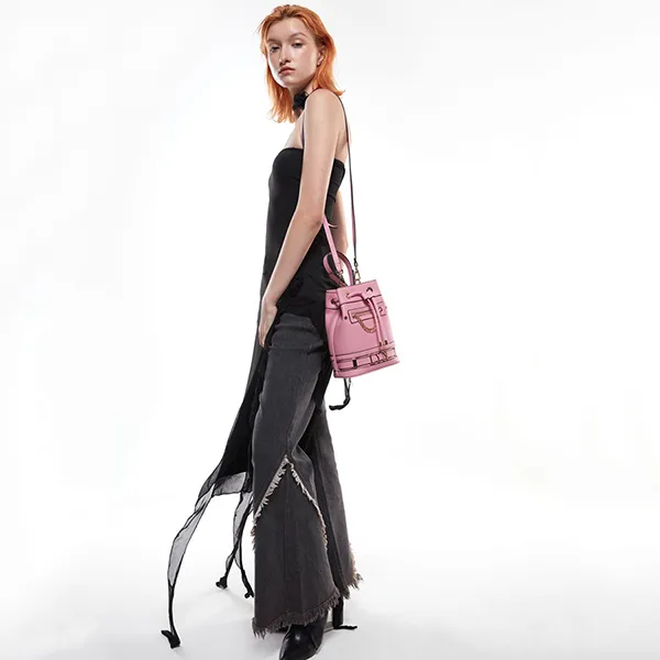 Túi Đeo Chéo Nữ Lyn Chella Bucket Bags LL23FBF023 Màu Hồng