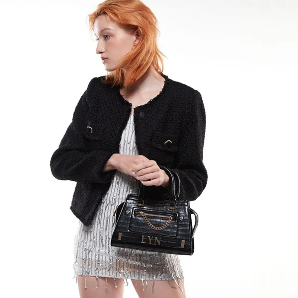 Túi Đeo Chéo Nữ Lyn Chella Top Handle Handbags LL23FBF018 Màu Đen