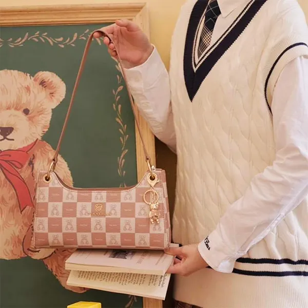 Túi Đeo Vai Nữ TTWN BEAR Kẻ Caro TN2845-17850 Màu Hồng