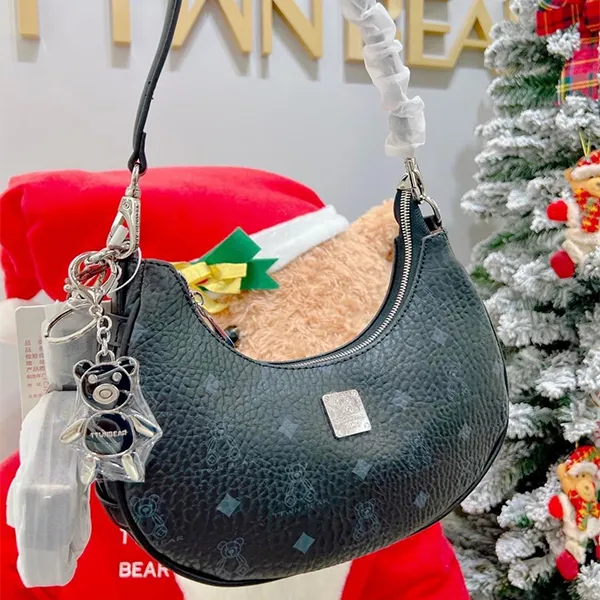 Túi Đeo Vai Nữ TTWN BEAR TN2930 Màu Đen