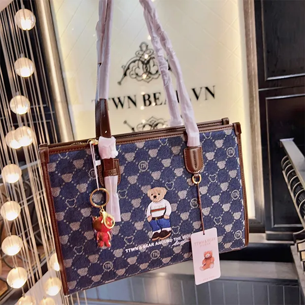Túi Tote Nữ TTWN BEAR TN3079 Màu Xanh Viền Nâu