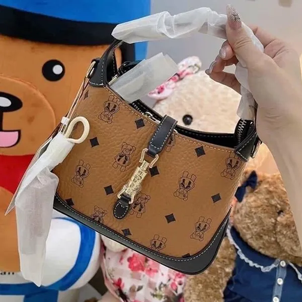 Túi Xách Nữ TTWN BEAR TN2617 Màu Nâu Viền Đen