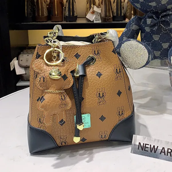 Túi Xách Tay Nữ TTWN BEAR TN2725 TN1780 Màu Nâu Đen