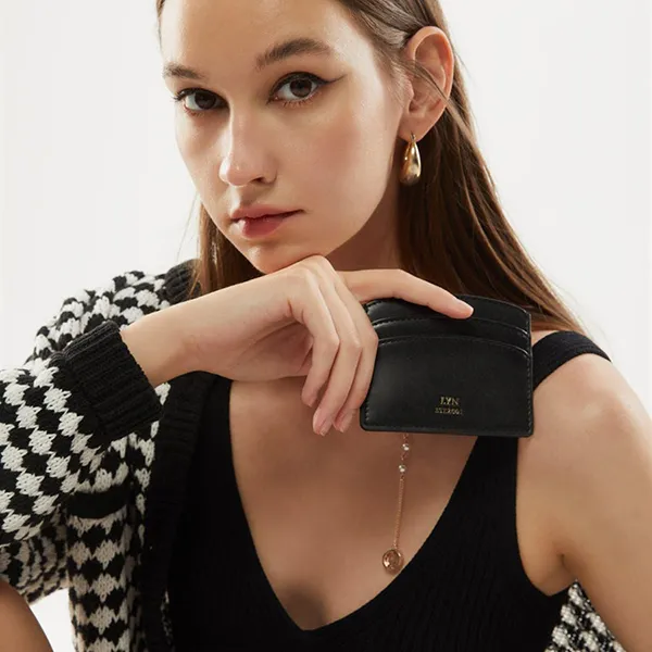 Ví Đựng Thẻ Nữ Lyn Abigale Card Holder Wallets LL23FWF035 Màu Đen