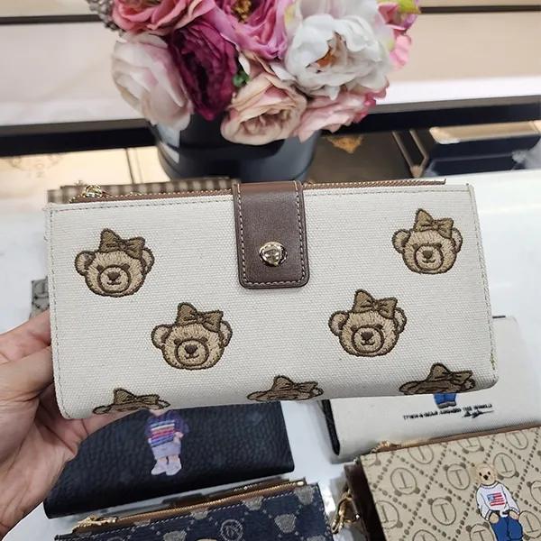 Ví Nữ TTWN BEAR Họa Tiết Gấu TT2446 2455 Màu Be Nâu