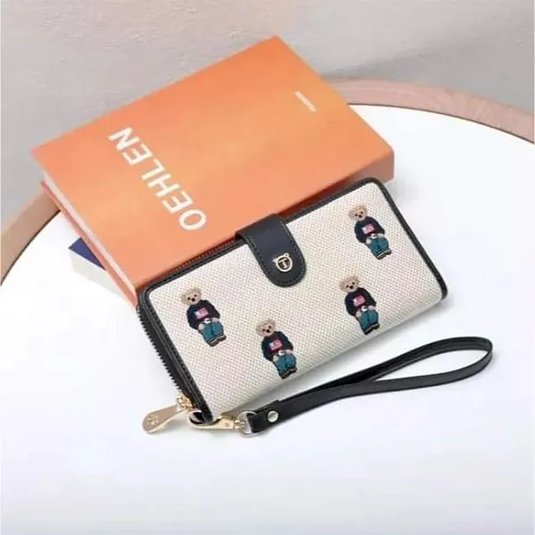 Ví Nữ TTWN BEAR TT2395 TT2376 Màu Kem Viền Đen Size L