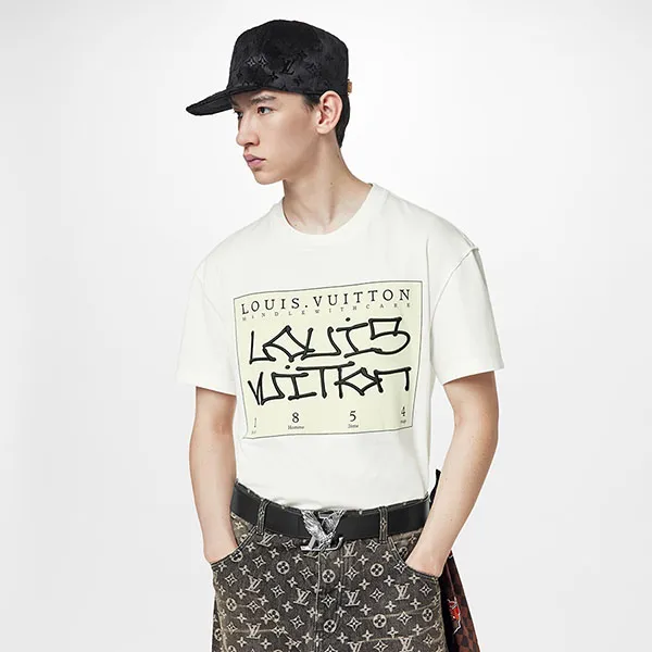 Áo Phông Nam Louis Vuitton LV Signature Print 1AAGMD TShirt Màu Trắng Size XS - Thời trang - Vua Hàng Hiệu