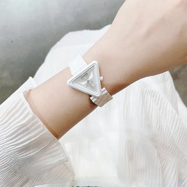Đồng Hồ Nữ Guess Fame White Triangle Silicone GW0543L1 Màu Trắng