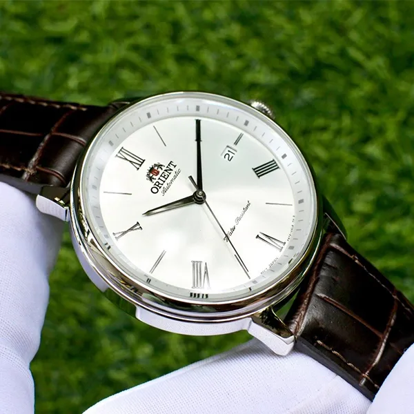 Đồng Hồ Nam Orient Classic Automatic Silver Dial Men's Watch RA-AC0J06S10B Màu Nâu Bạc