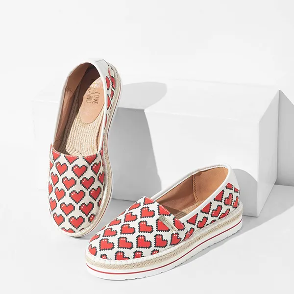 Giày Slip On Nữ Moschino Trái Tim MCN4733 Màu Trắng Đỏ Size 37