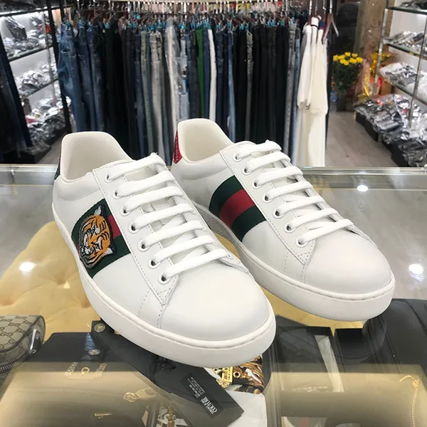 Giày Sneaker Nam Gucci Ace With Embroidered Tiger 4571332A38G09064 Màu Trắng Size 5.5