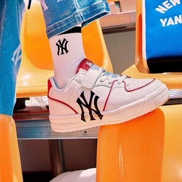 Giày Thể Thao Trẻ Em MLB Kids Chunky Liner Junior New York Yankees 7ASXJA13N-50RDS Màu Trắng Đỏ