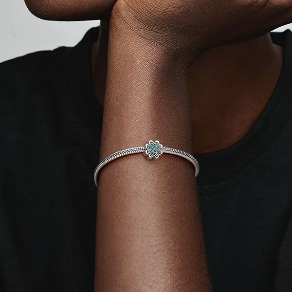 Hạt Vòng Charm Pandora Splittable Four Leaf Clover 792752C01 Màu Bạc/Xanh - Trang sức - Vua Hàng Hiệu