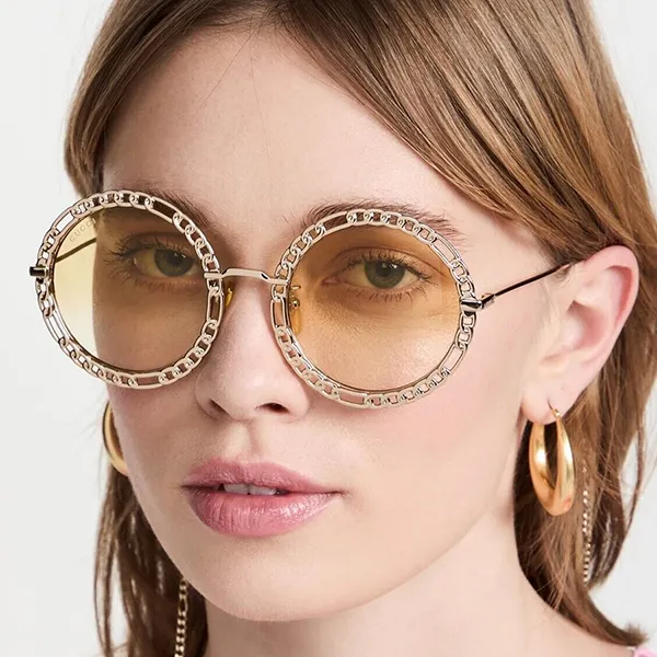 Kính Mát Nữ Gucci Gold Chain Sunglasses GG1113S 001 Màu Vàng