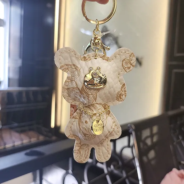 Móc Khóa Charm TTWN BEAR Da Màu Kem