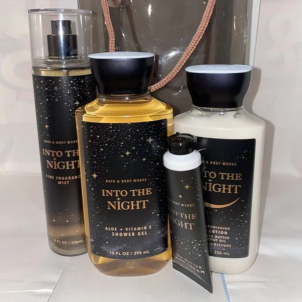 Set Chăm Sóc Da Toàn Thân Bath & Body Works Into the Night Gift Bag 4 Món - Mỹ phẩm - Vua Hàng Hiệu