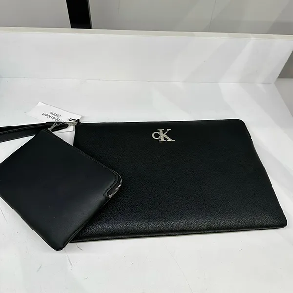 Set 2 Túi Cầm Tay Calvin Klein CK Clutch Minimal Monogram 2 In 1 Wristlet Màu Đen