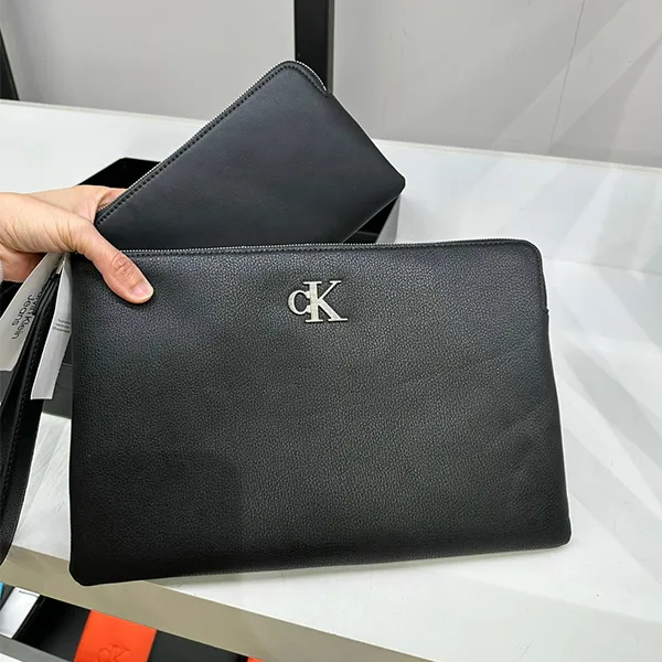 Set 2 Túi Cầm Tay Calvin Klein CK Clutch Minimal Monogram 2 In 1 Wristlet Màu Đen