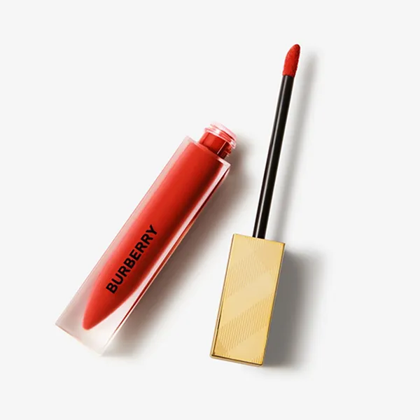 Son Kem Burberry Kisses Liquid Matte Fire Red No.118 Màu Đỏ