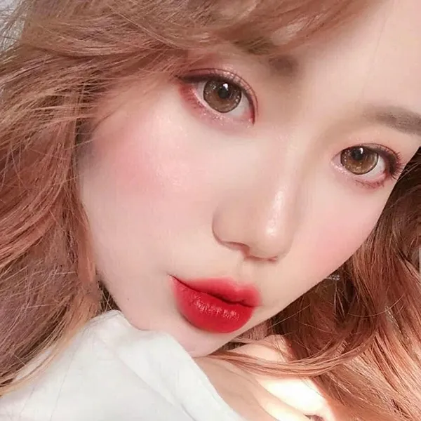 Son MAC Powder Kiss Velvet Blur Slim Edition Limited Merry Cherry Màu Đỏ Tươi